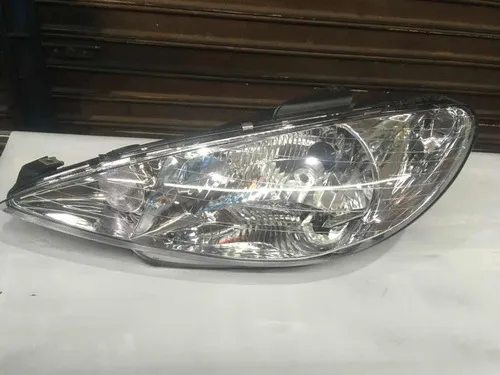 Farol Peugeot 206 99/08 Máscara Cromada Esquerdo Modelo H4