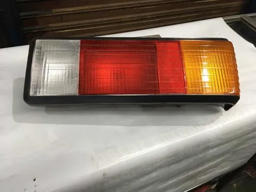 Lanterna Traseira Ford Corcel 2 Tricolor 80 A 85 L/e Vermelho