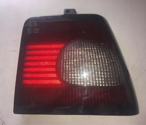 Lente De Lanterna Traseira Direita Fume Fiat Tempra 96.. Vermelho