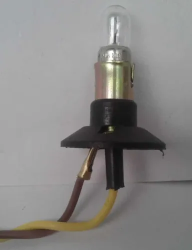 Soquete Lanterna Farol Fusca Kombi Com Chicote E Lâmpada 69