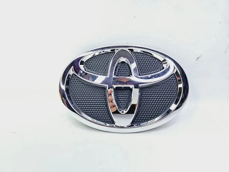 EMBLEMA CALOTA TOYOTA COROLLA PRETO 5